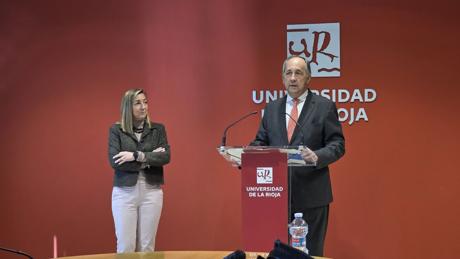 Empresas, Grupos de Investigaci�n y alumnado de la UR celebran el Encuentro One to One para establecer contactos