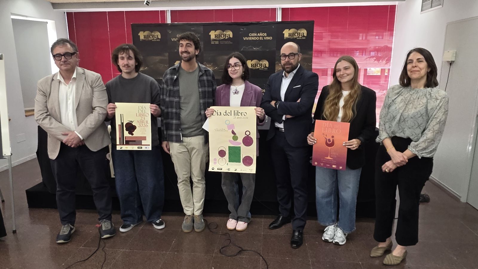 El D�a del Libro impulsa la lectura y brinda con 3.200 botellines de Rioja
