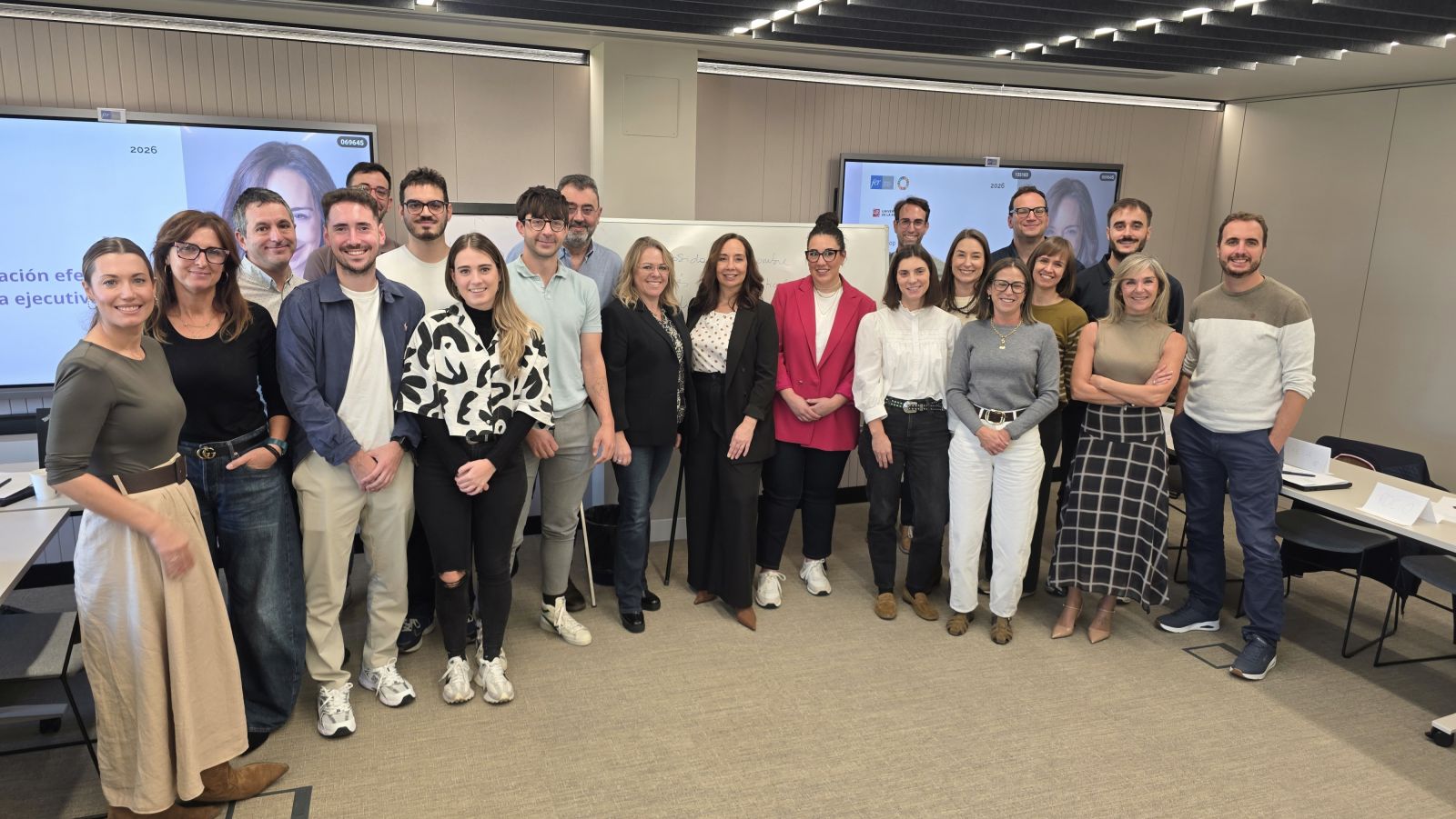 La FER y la Universidad de La Rioja impulsan una microcredencial para reforzar la comunicaci�n empresarial